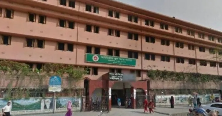 ideal school and college building view